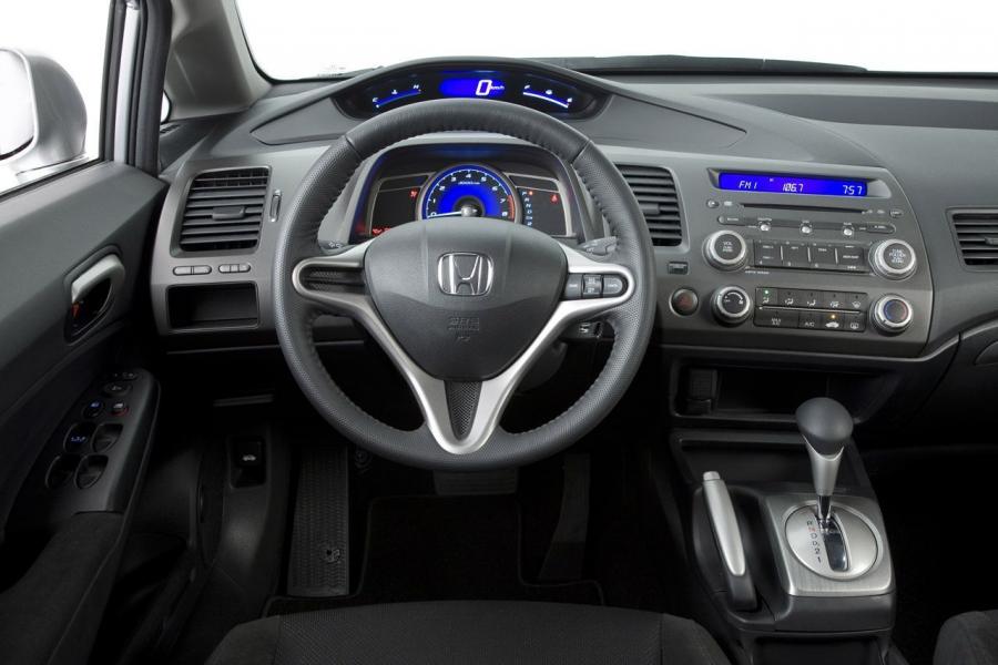  Honda Civic 2009 года  (фото 11 из 18)